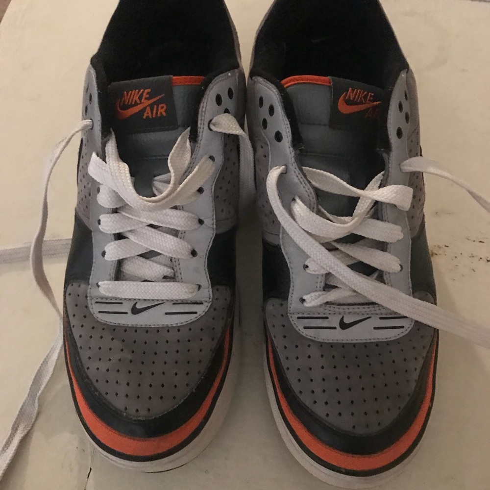 Men’s Nike shoes 11.5